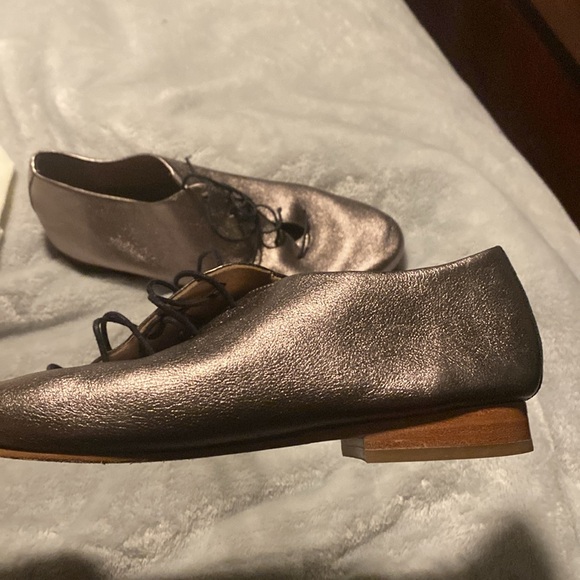 Super Soft Metallic Poppy Barley lace-up Oxford flats - Picture 4 of 6